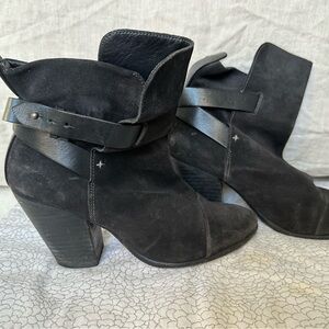 Rag & Bone Black Heeled Boots with Chunky Heel